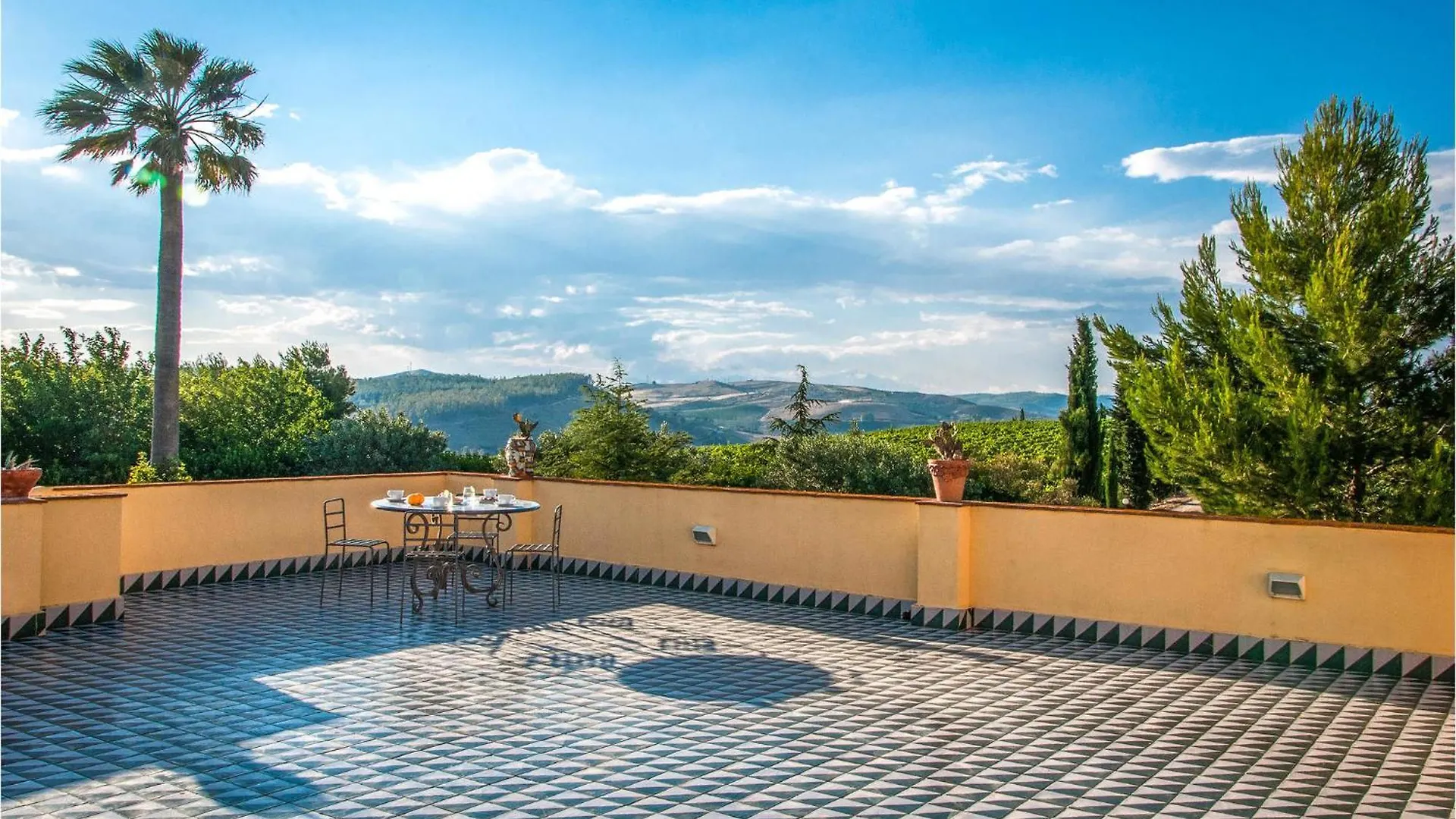 Cozy Home In San Michele Di Ganzari With Kitchen San Michele di Ganzaria 0*,